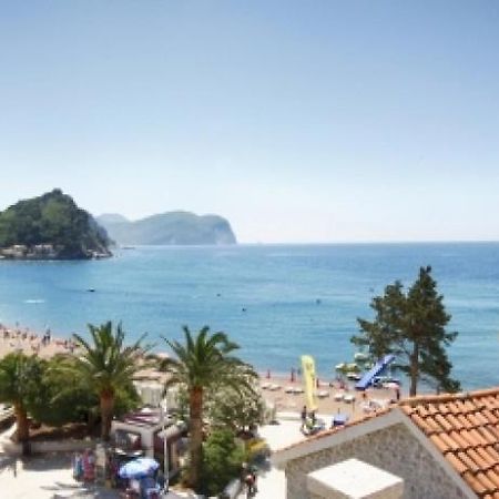 Apartmani Petrovac Na Moru Bagian luar foto