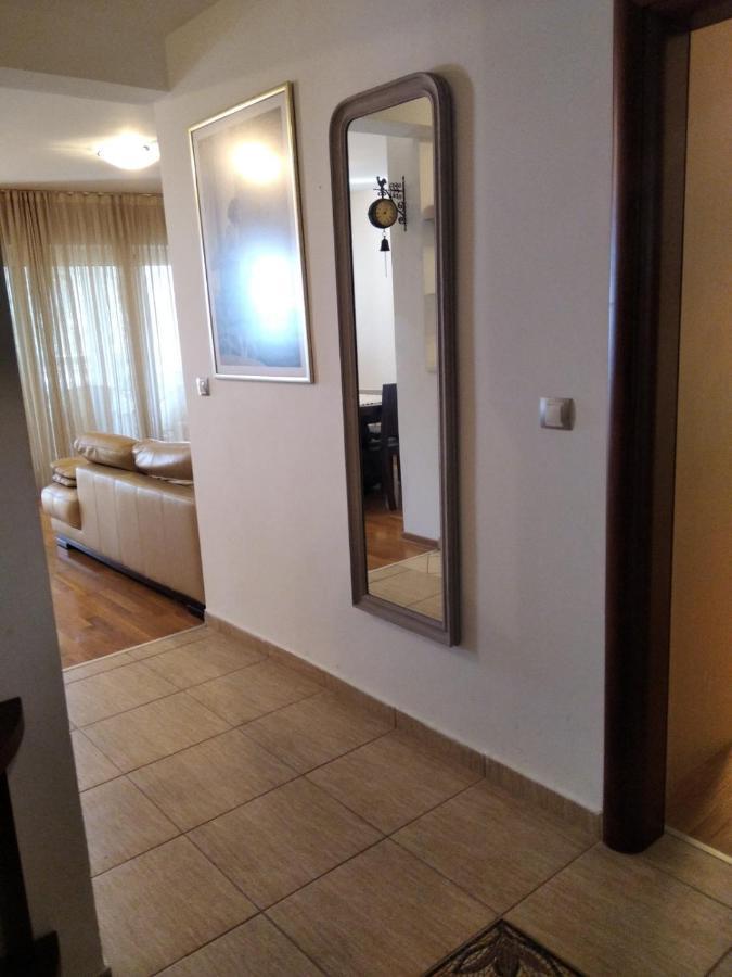 Apartmani Petrovac Na Moru Bagian luar foto