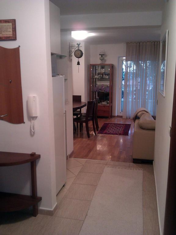 Apartmani Petrovac Na Moru Ruang foto